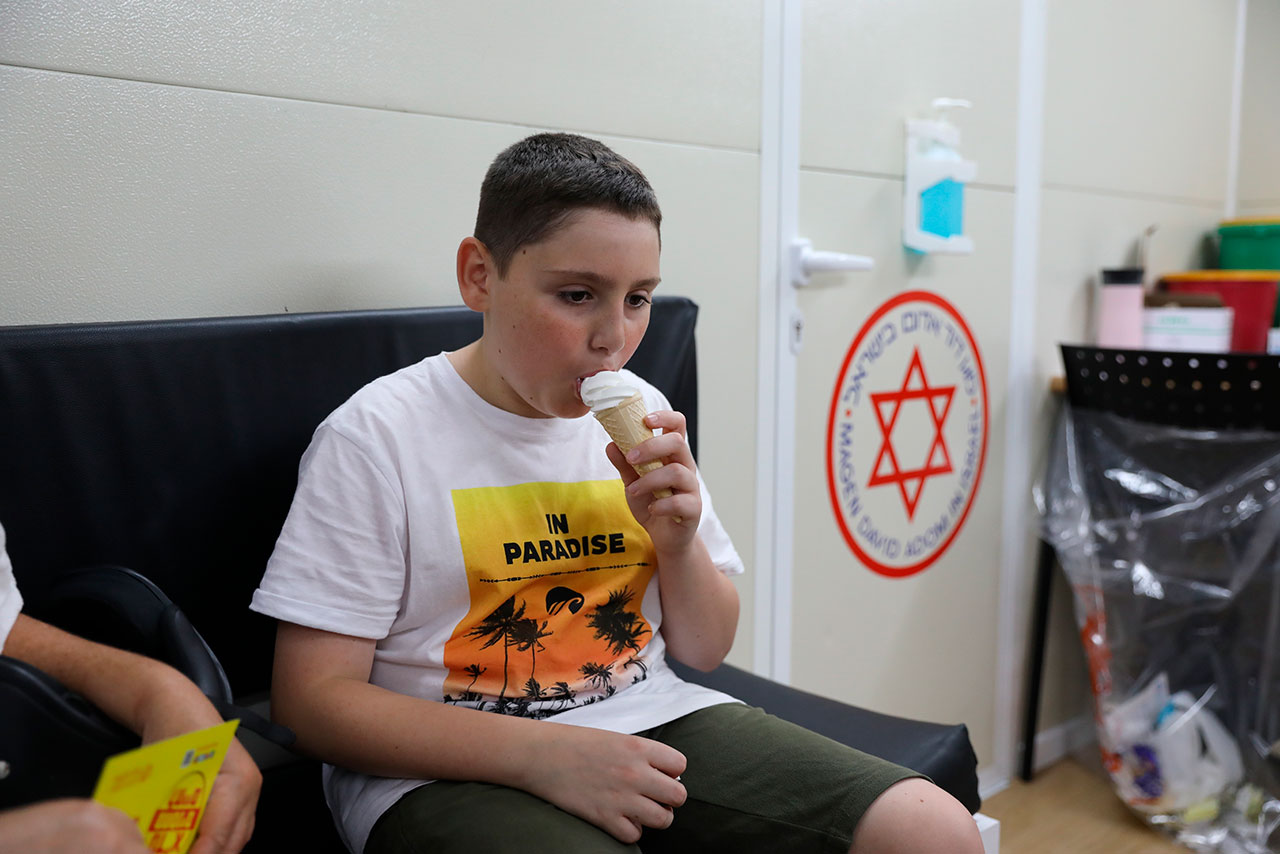 Vacunación niños en Israel