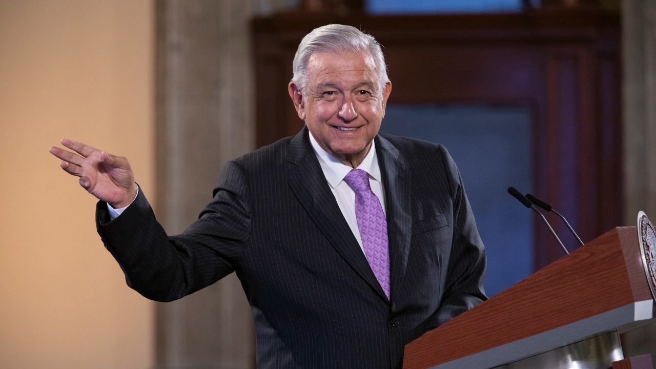 AMLO respalda prórroga de un mes para regularizar a trabajadores en outsourcing