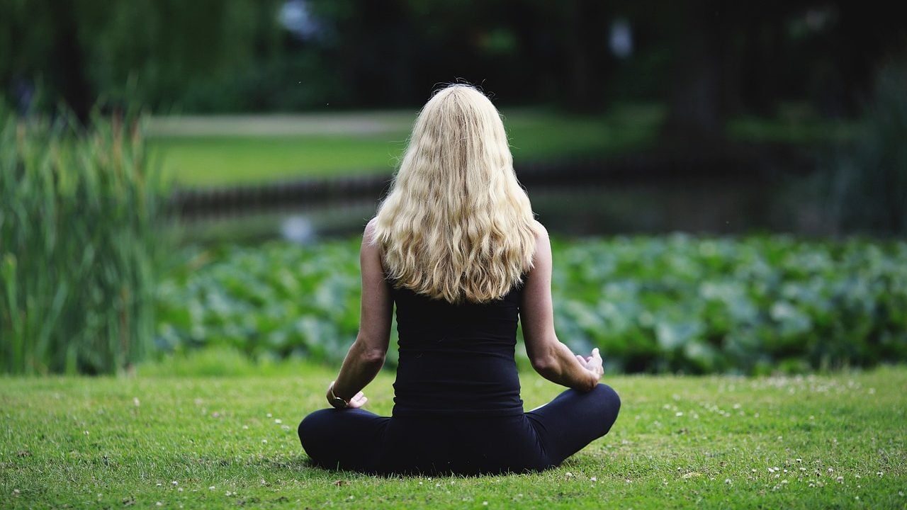5 beneficios del mindfulness que te harán amar esta práctica ancestral