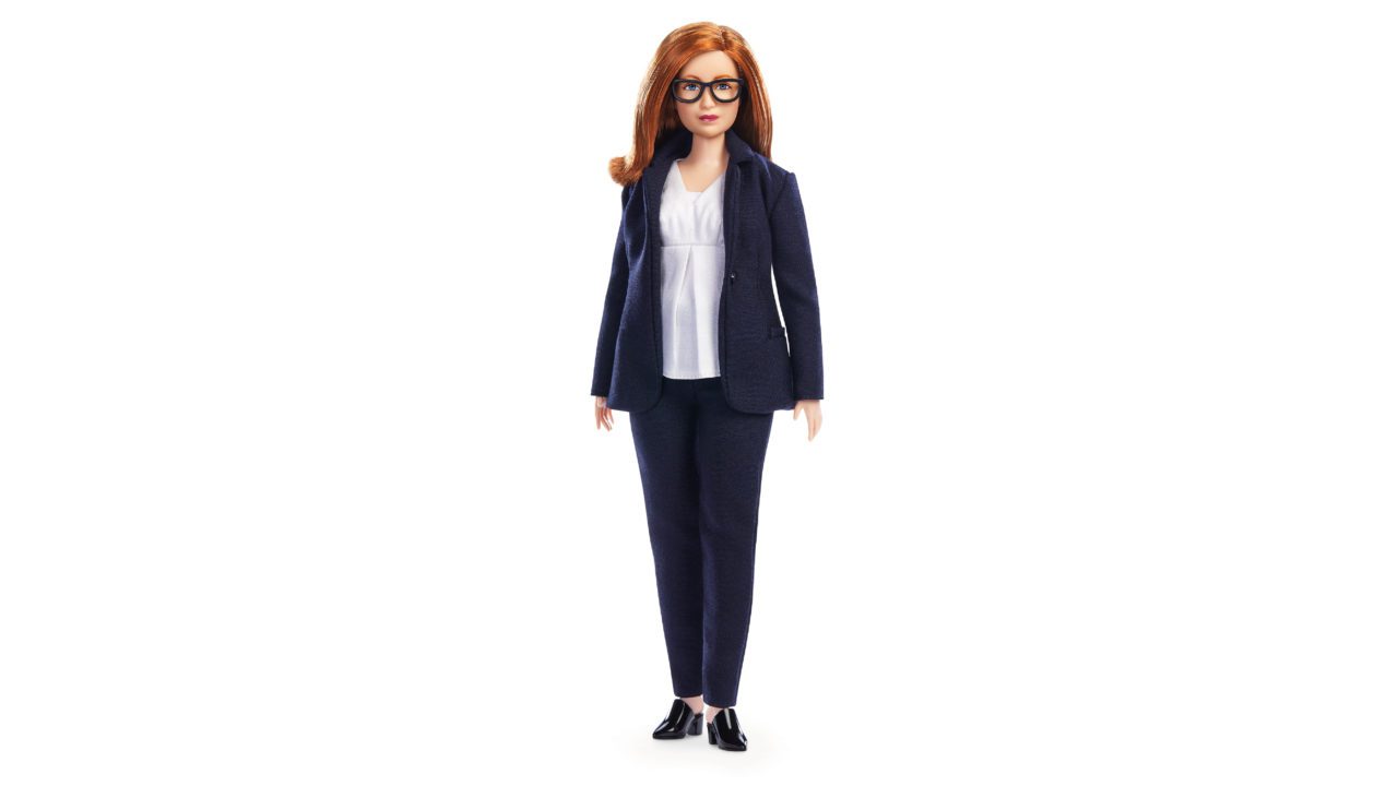 Barbie diseña muñeca en honor a creadora de vacuna AstraZeneca