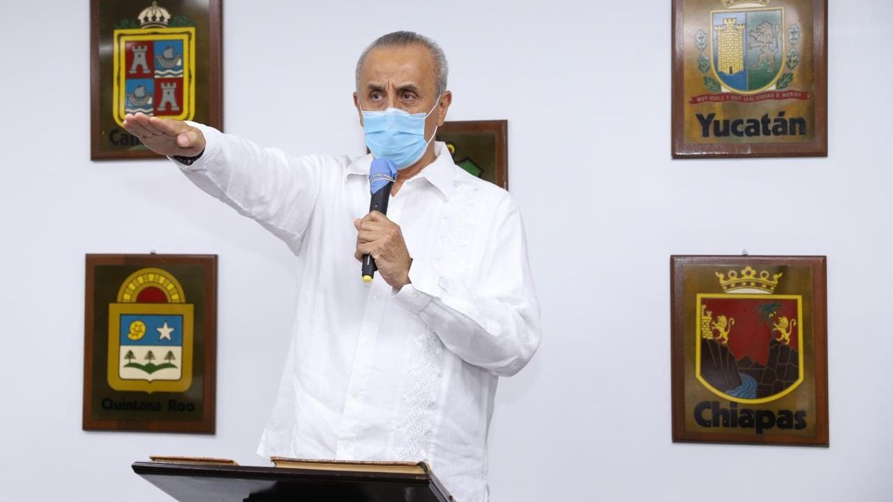 Congreso de Tabasco da licencia a Adán Augusto López; nombra gobernador provisional
