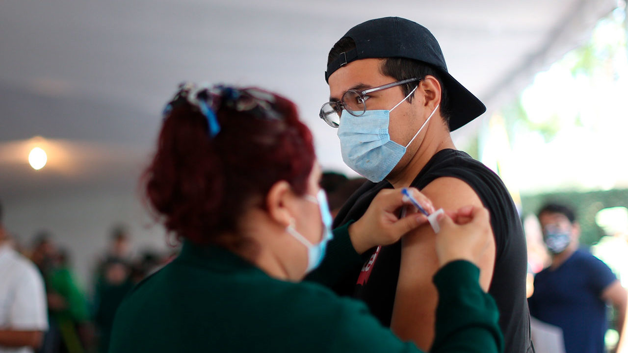Vacunación CDMX: envían segunda dosis para 18 a 29 años en Iztacalco y Tlalpan
