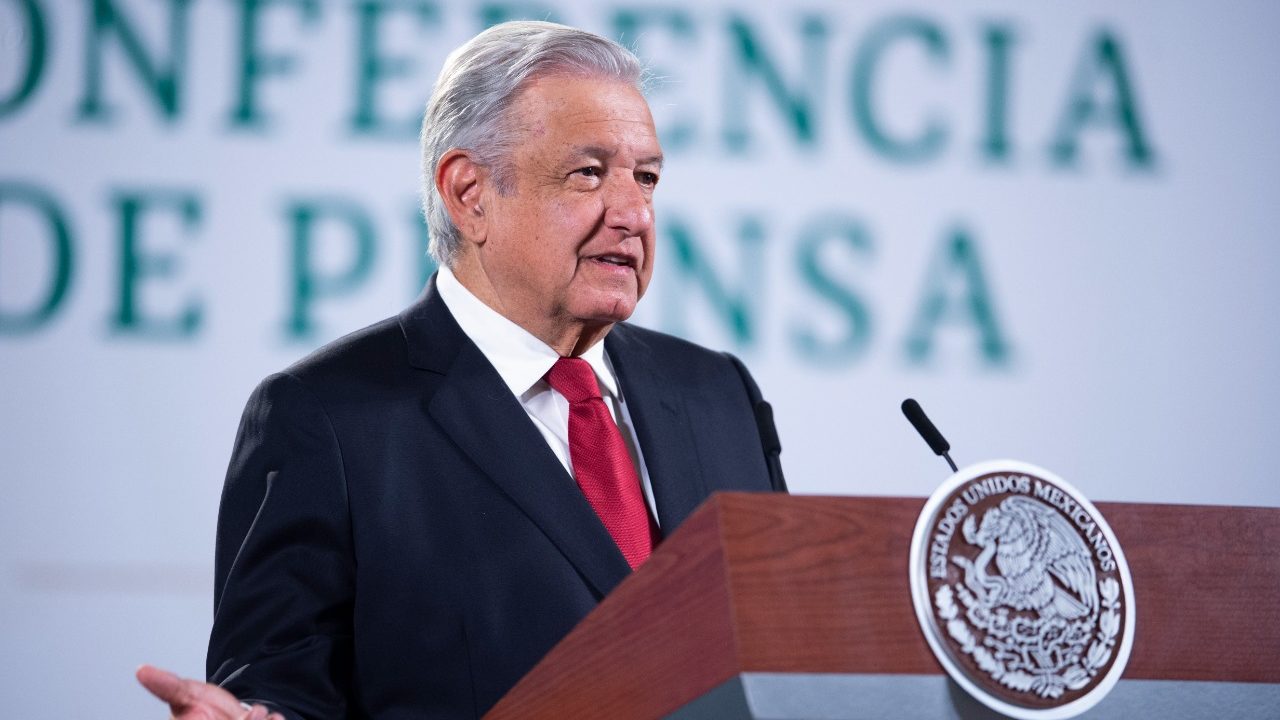 AMLO urge a aprobar leyes secundarias sobre revocación de mandato