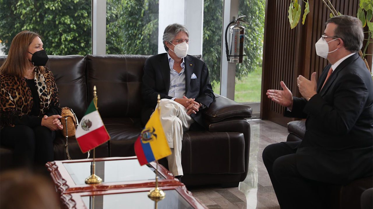 Ecuador y México inician diálogo para acuerdo de libre comercio