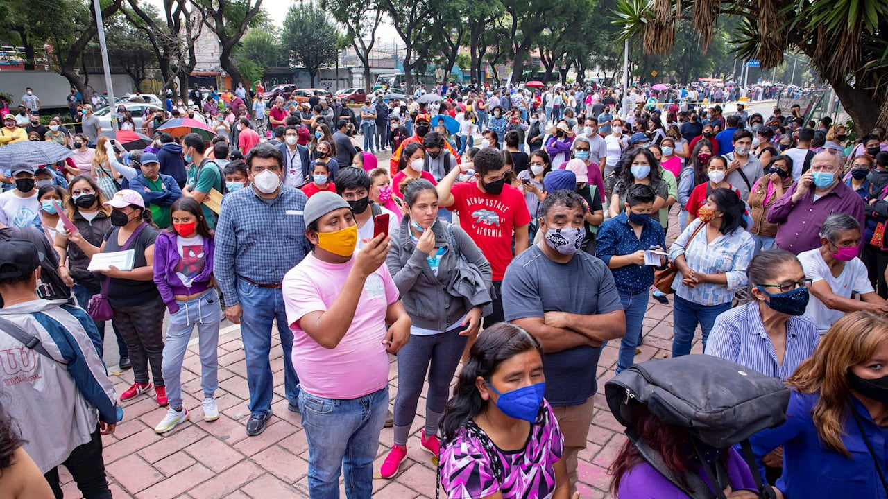 México reporta 699 nuevas muertes y 14,233 nuevos casos de coronavirus