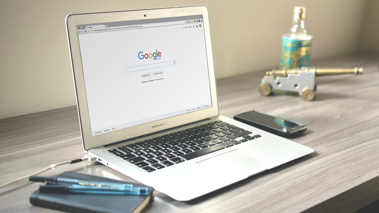 Google plantea bajar salario a empleados en home office