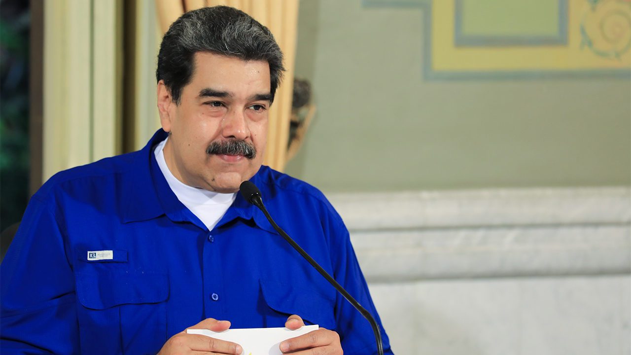 Delegación del Gobierno de Venezuela llega a México para diálogos con oposición