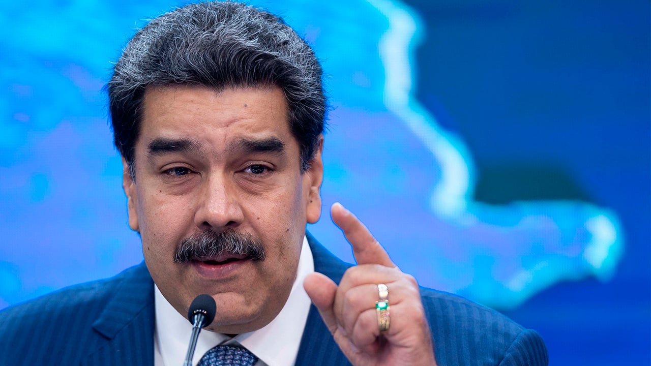Maduro alerta roja interpol