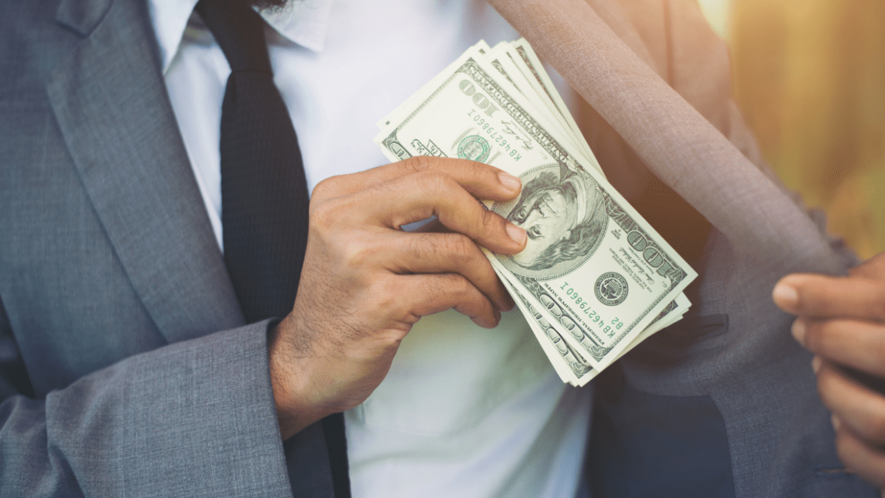 Encuesta a millonarios revela cómo crearon sus ganancias