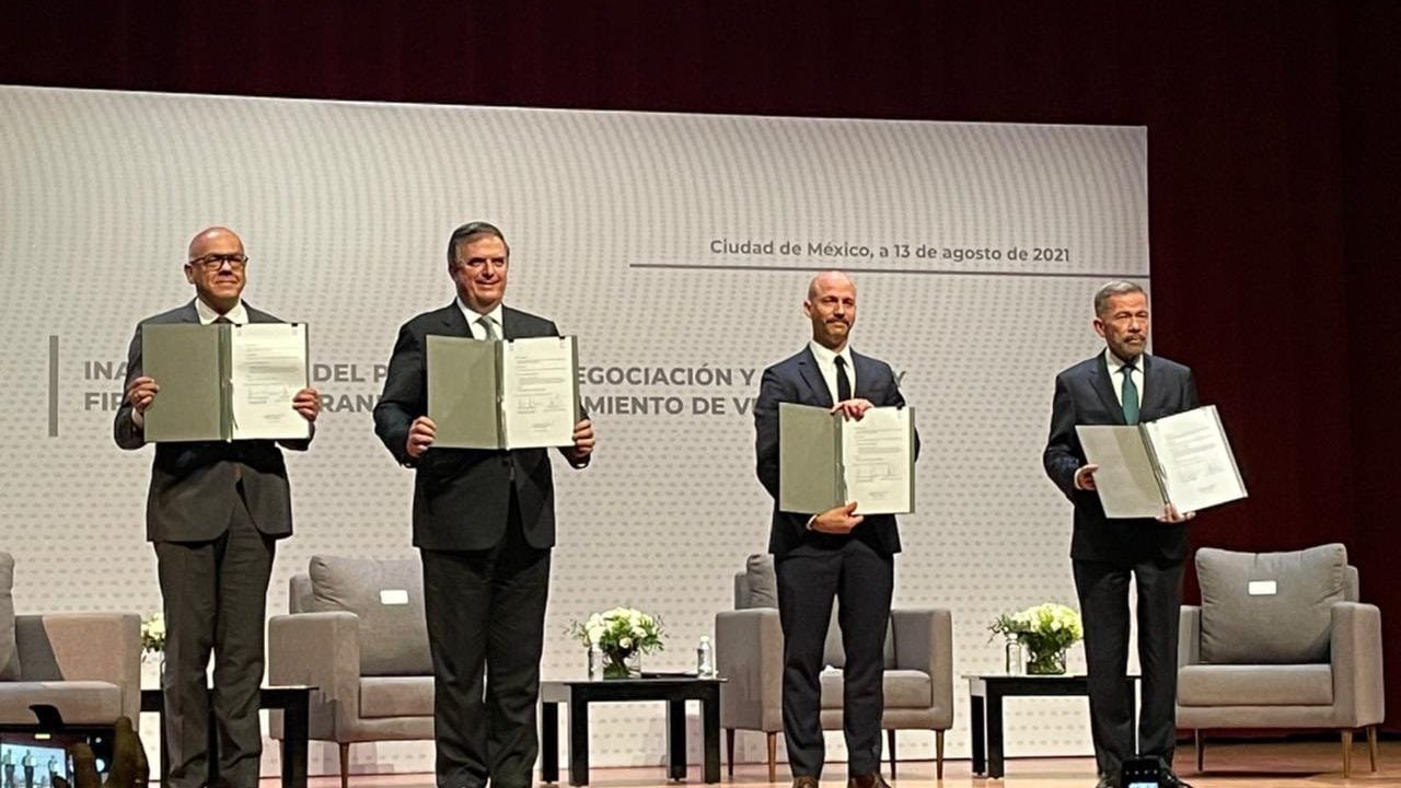 Venezuela concluye jornada de negociación en México y acuerda nueva cita