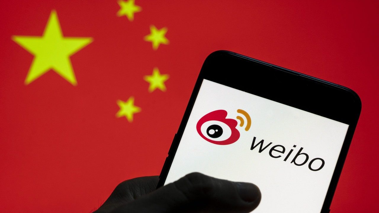 Detienen al director de relaciones públicas de la red social china Weibo