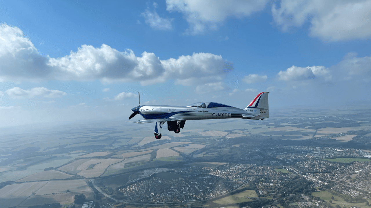 Rolls Royce prueba con éxito su primer avión totalmente eléctrico