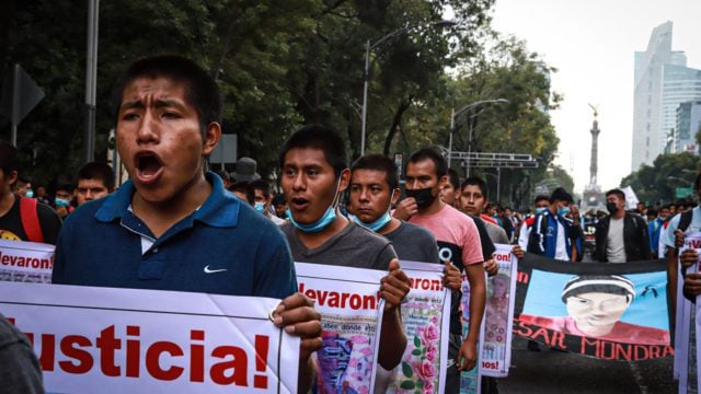 Ayotzinapa general Rafael Hernández Nieto acusado trato preferencial
