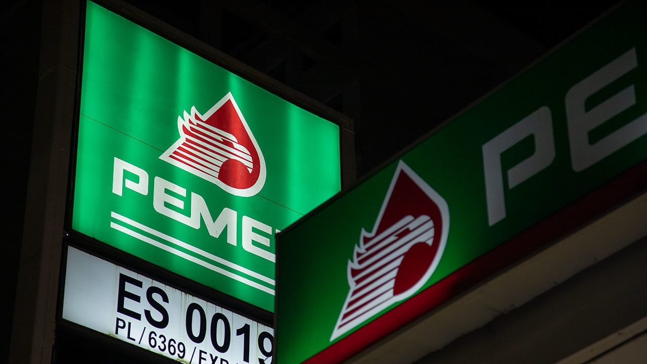 Exenciones a Pemex impactan en casi 50,000 mdp ingresos de estados y municipios: Moody’s
