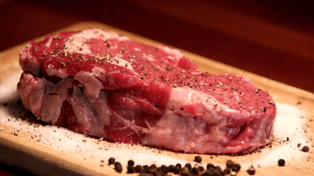 Científicos desarrollan la primera carne vacuna impresa en 3D
