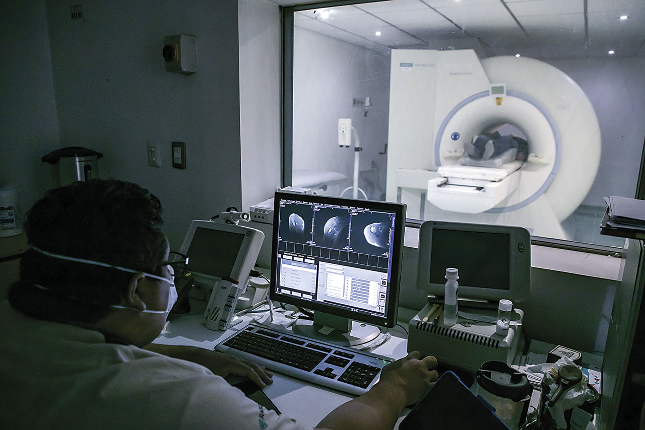 La serie ‘The Pitt’ muestra cómo ciberataques a hospitales ponen en peligro a pacientes e interrumpen atención médica crítica