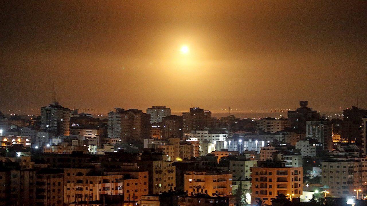 Israel mantiene ataques contra Hamás y crece crisis humanitaria en Gaza