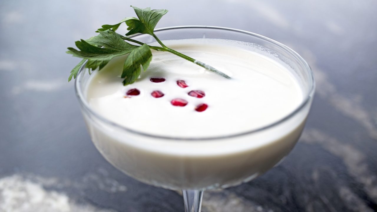 4 opciones para disfrutar el sabor del chile en nogada en creativas presentaciones