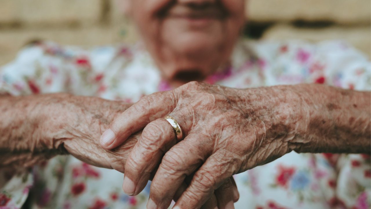 Anciana de 111 años supera al Covid-19 en Georgia; estuvo 12 días internada