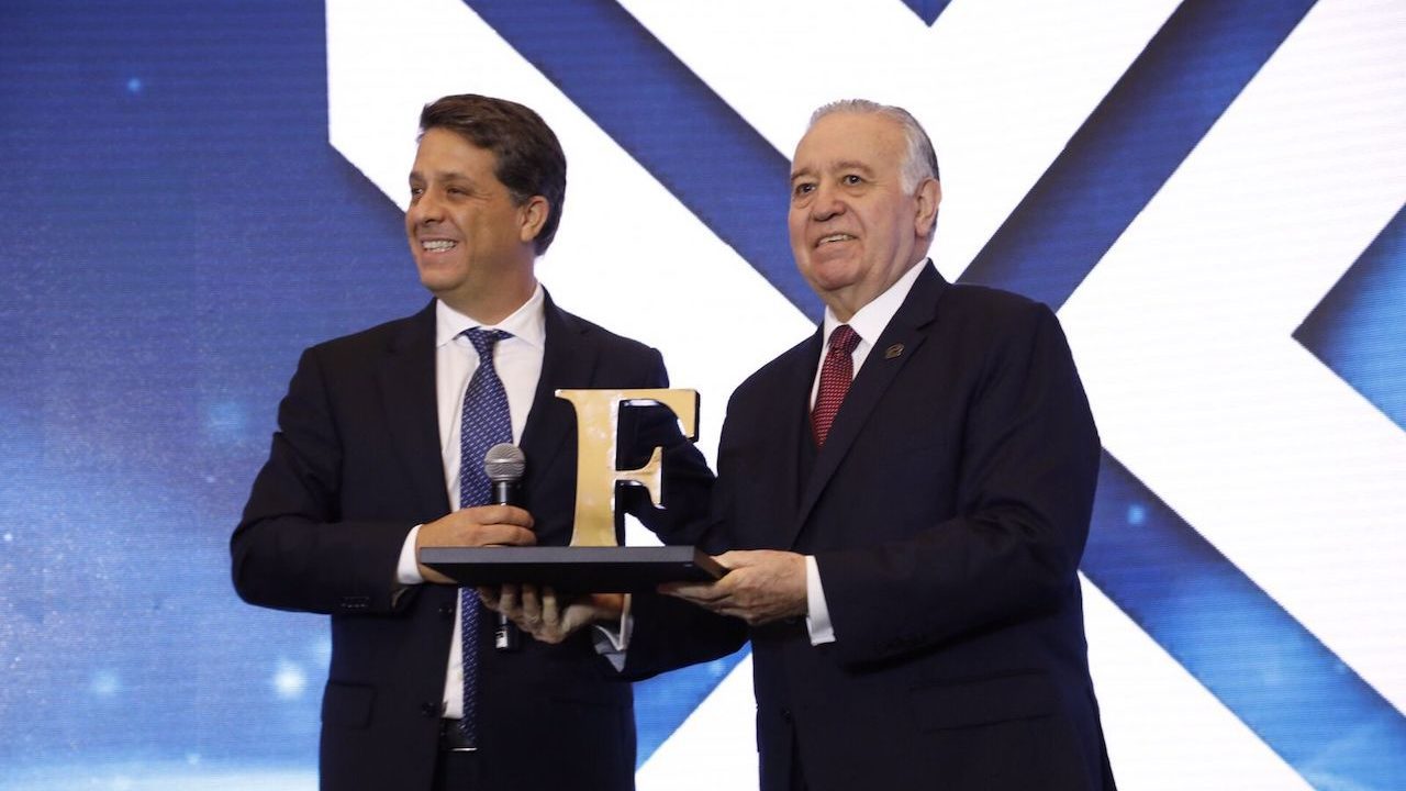 Valentín Diez Morodo recibe el Premio a la Excelencia Empresarial Forbes 2021
