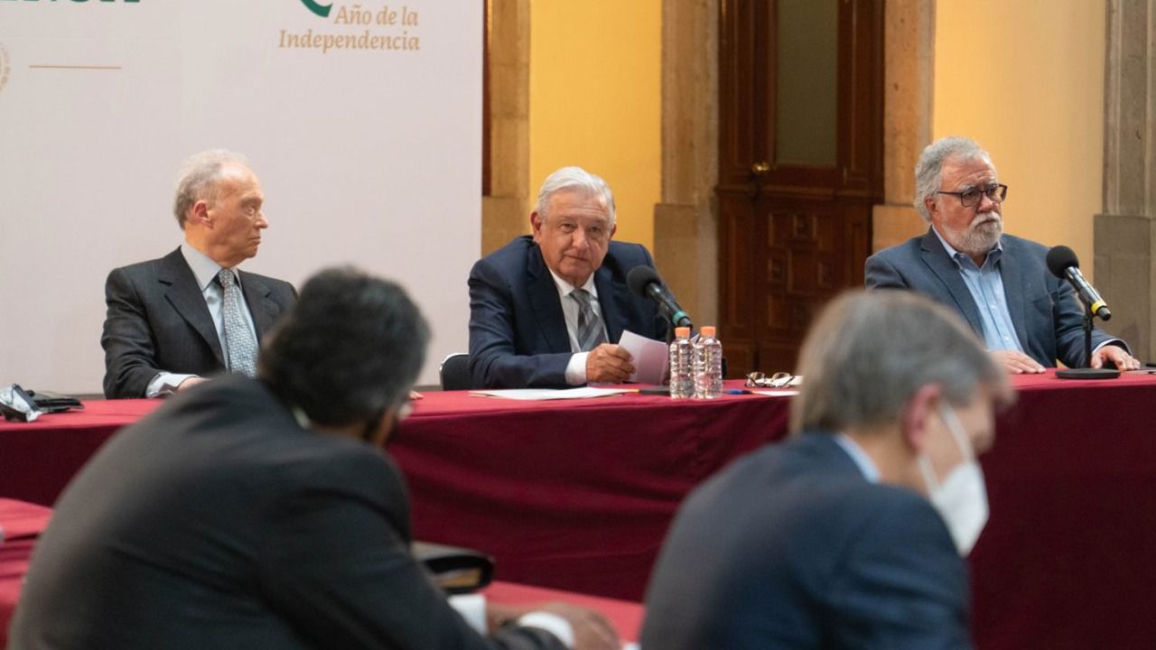 AMLO gestiona personalmente extradición de Tomás Zerón, dicen padres