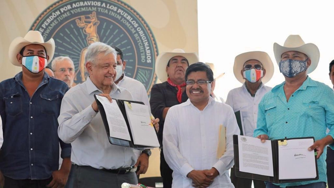 AMLO pide perdón a yaquis; emite decreto y promete obras por 11 mil mdp