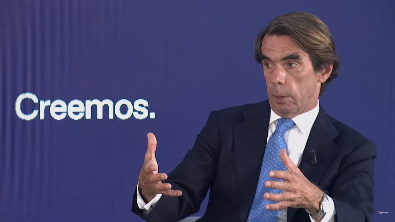 Aznar critica solicitud de perdón de AMLO a España e ironiza sobre su nombre