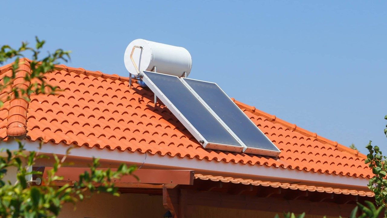Selección 2021 | Energía solar avanza en hogares pese a desdén de gobierno