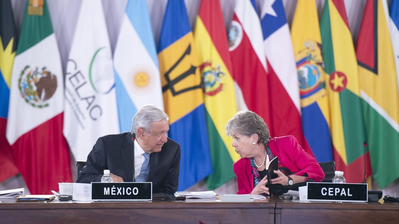 Celac avala Plan de Autosuficiencia Sanitaria; busca más vacunas