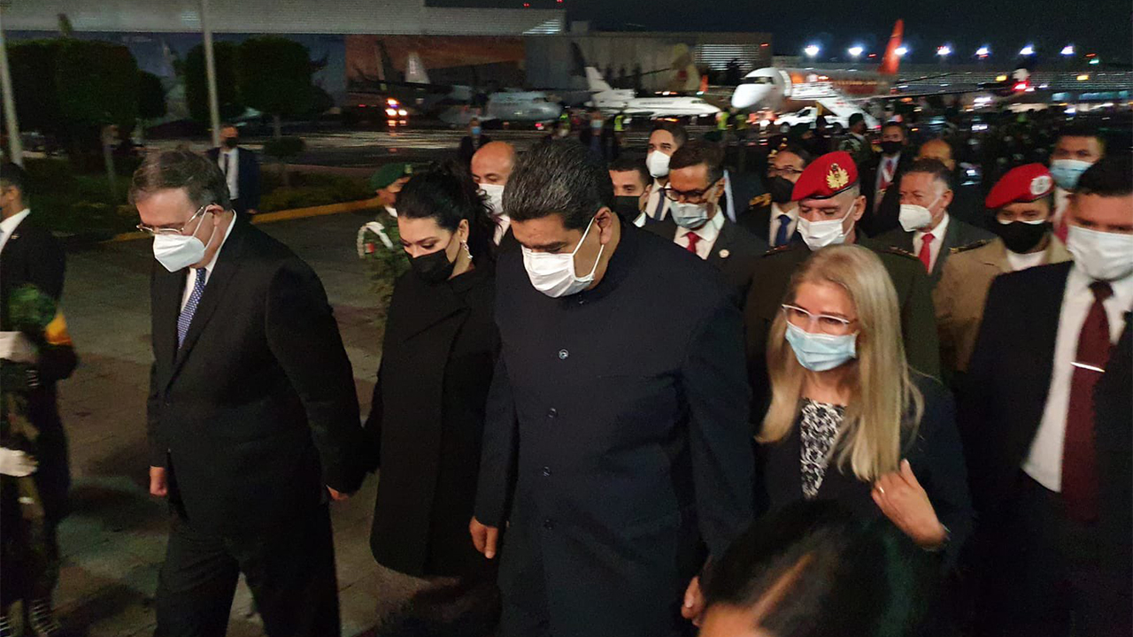 Nicolás Maduro llega a México para participar en la cumbre de la Celac