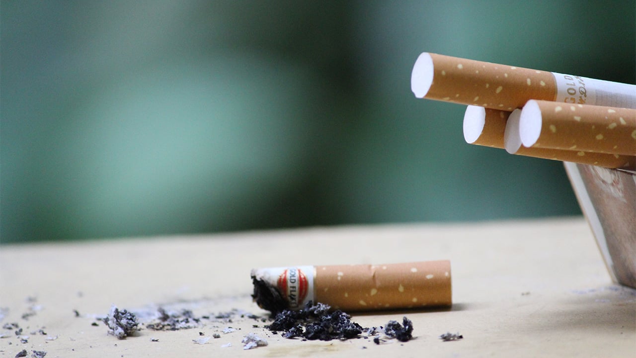 Grupo antitabaco denuncia aumento de interferencias de tabacaleras en gobiernos