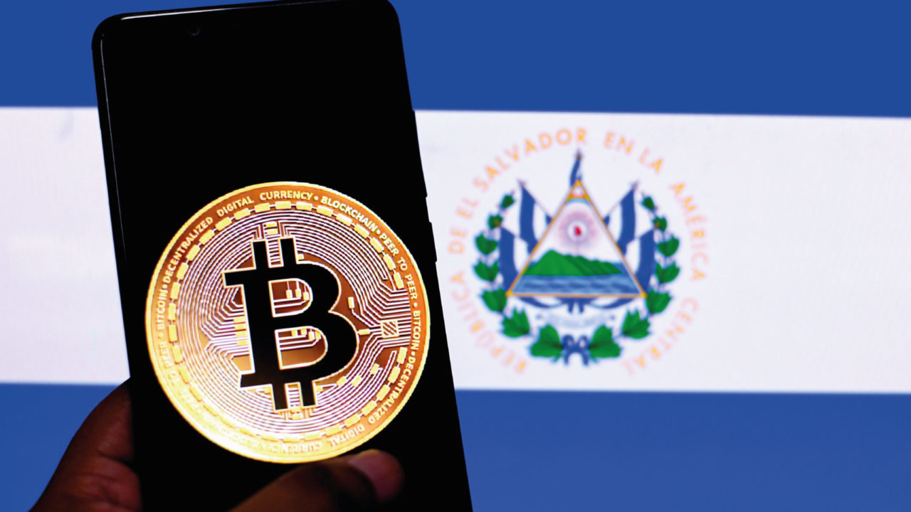 FMI insta a El Salvador a eliminar el bitcoin como moneda de curso legal