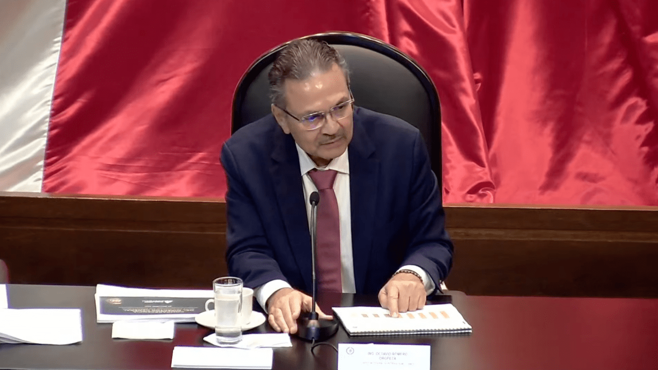 Pemex presume que paga más impuestos que otras grandes empresas
