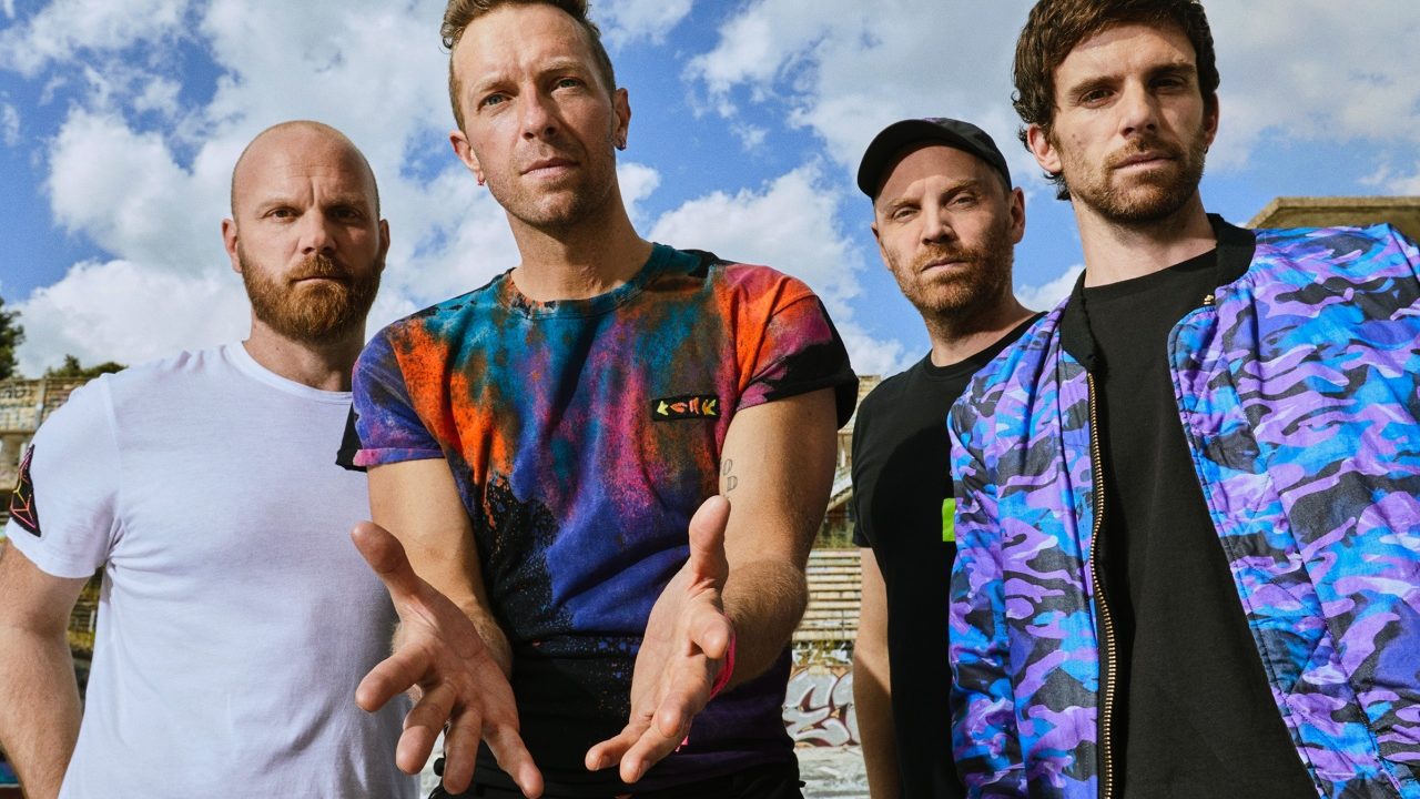 Coldplay une fuerzas con firma automotriz para su tour mundial ‘sostenible’
