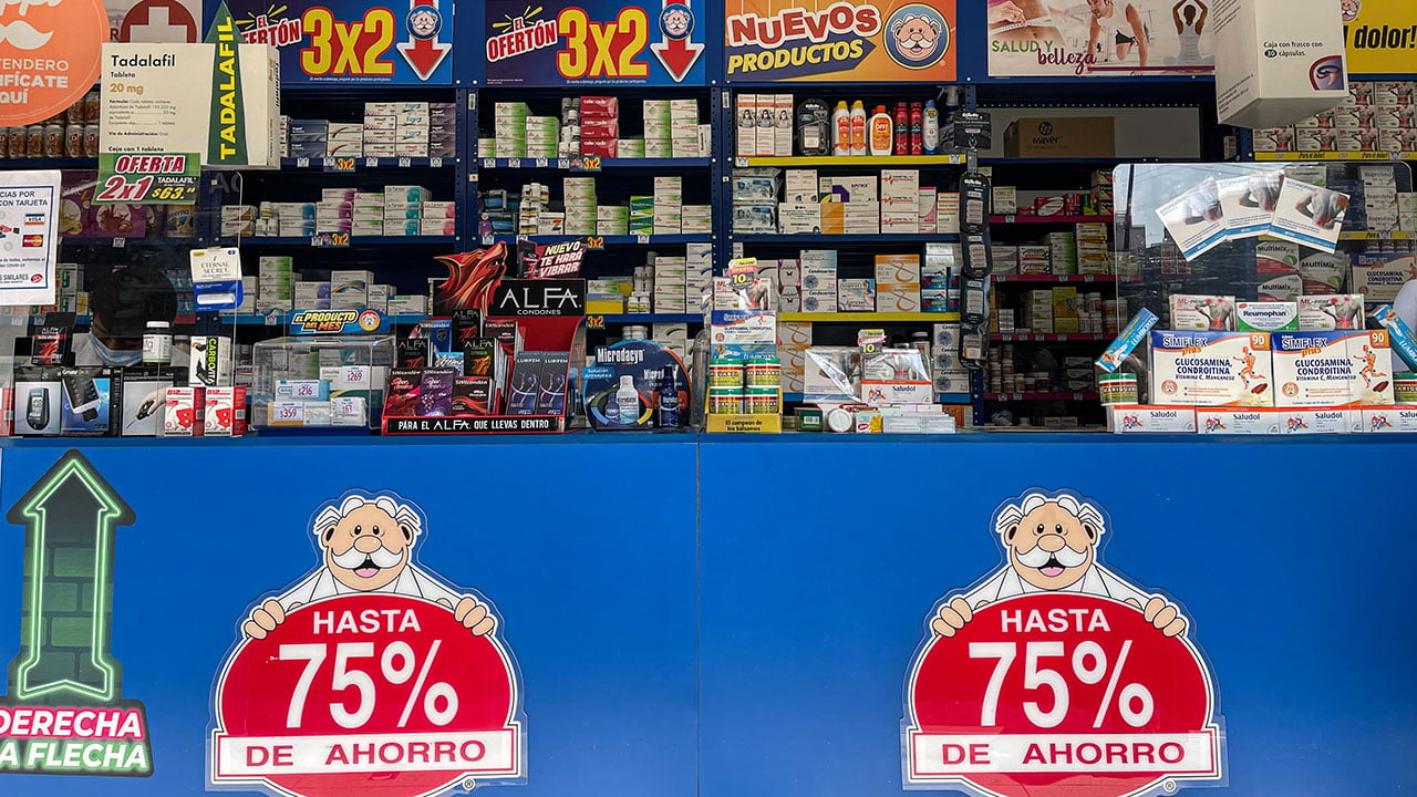 Envejecimiento subirá 25% demanda de medicamentos en México, prevén farmacias