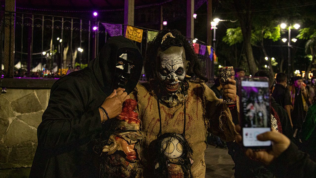 Sinaloa pide no usar antifaces ni disfraces en Halloween ligados al crimen organizado