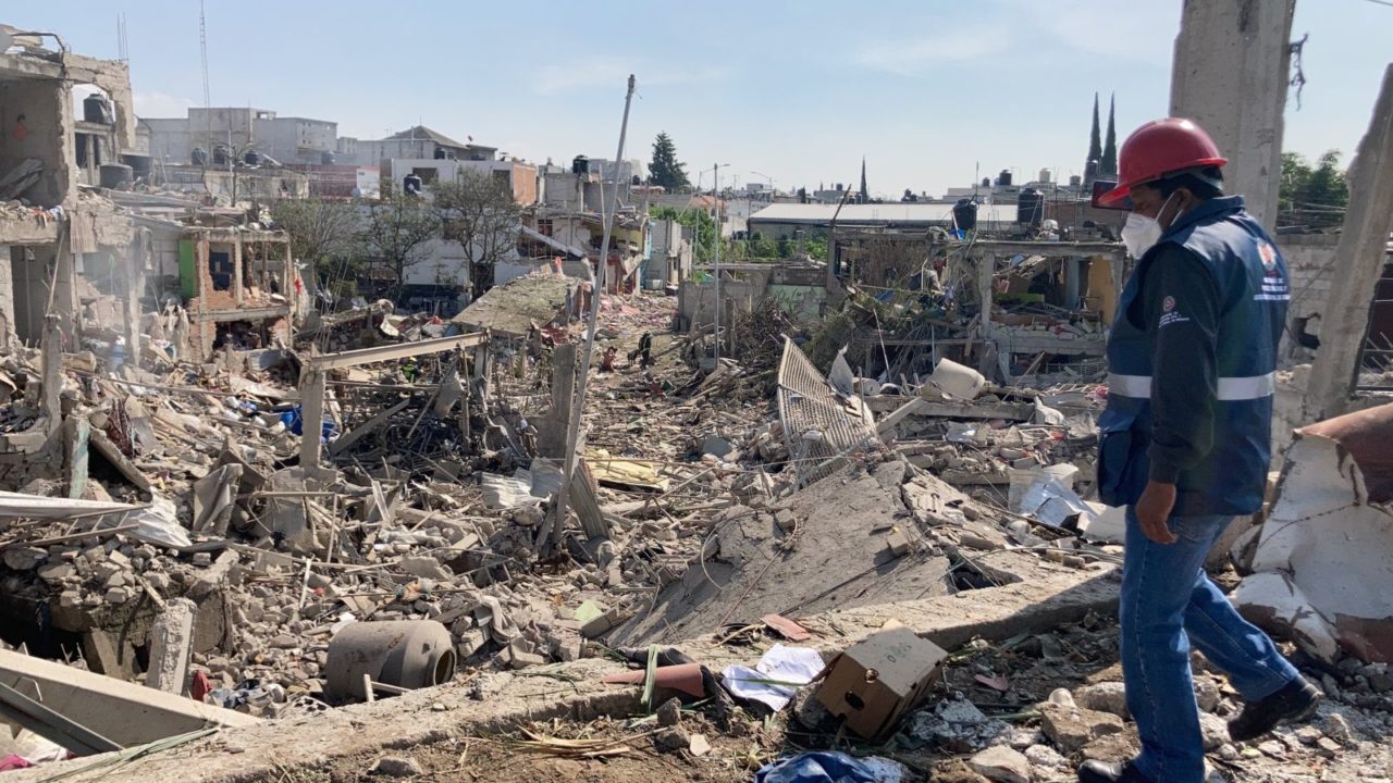 Explosión de ducto de Pemex deja un muerto y 15 heridos