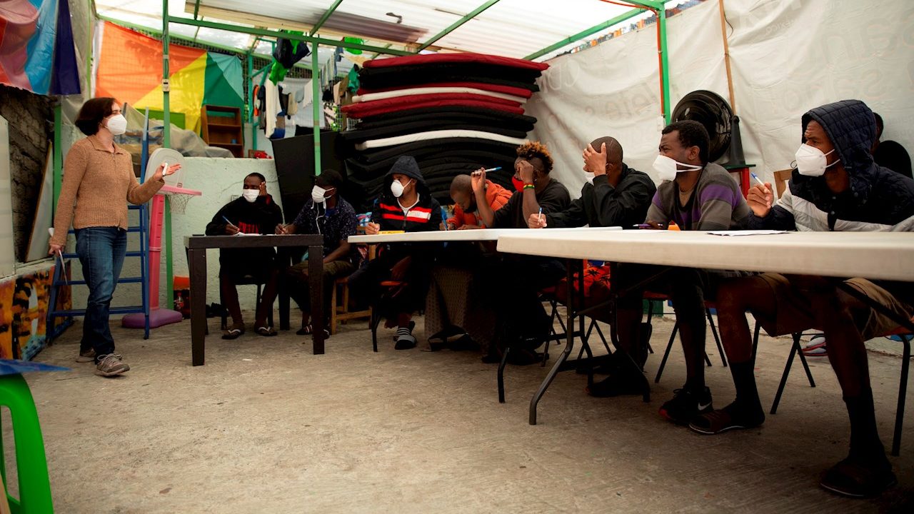 Crisis de migrantes haitianos pone al límite albergues en la CDMX