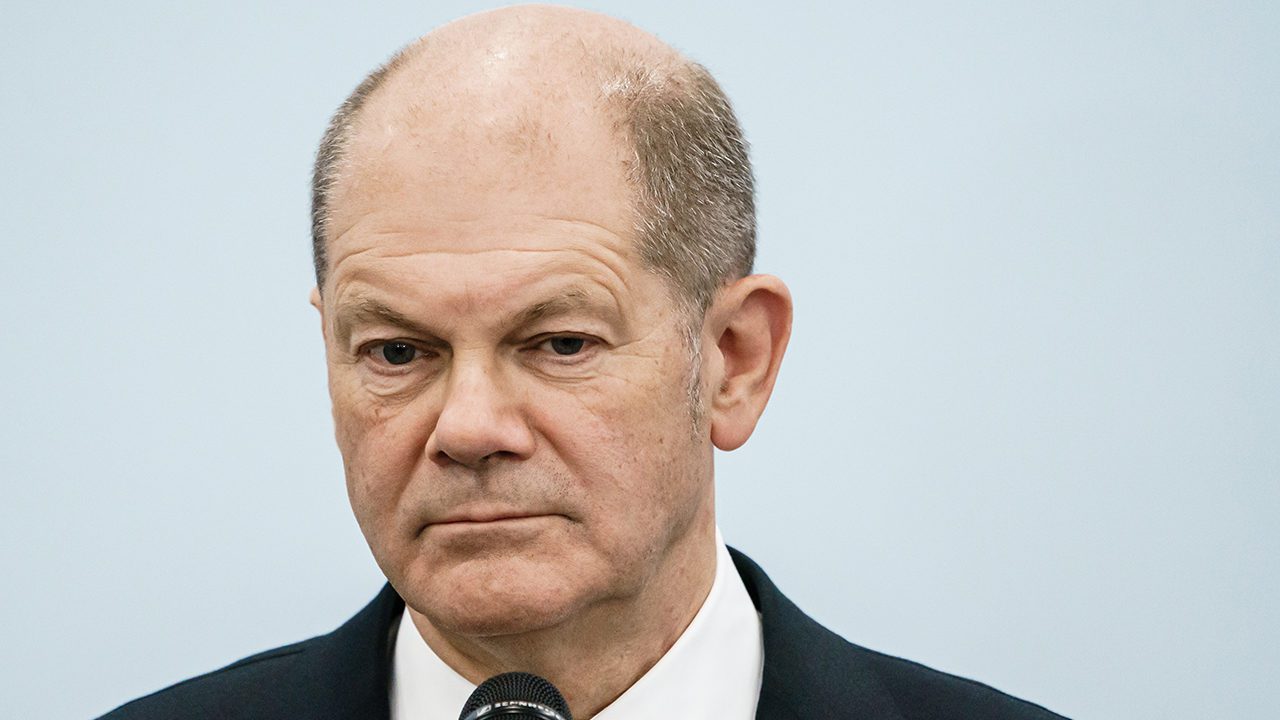 Jefe del SPD alemán Scholz se acerca a suceder a Merkel como canciller