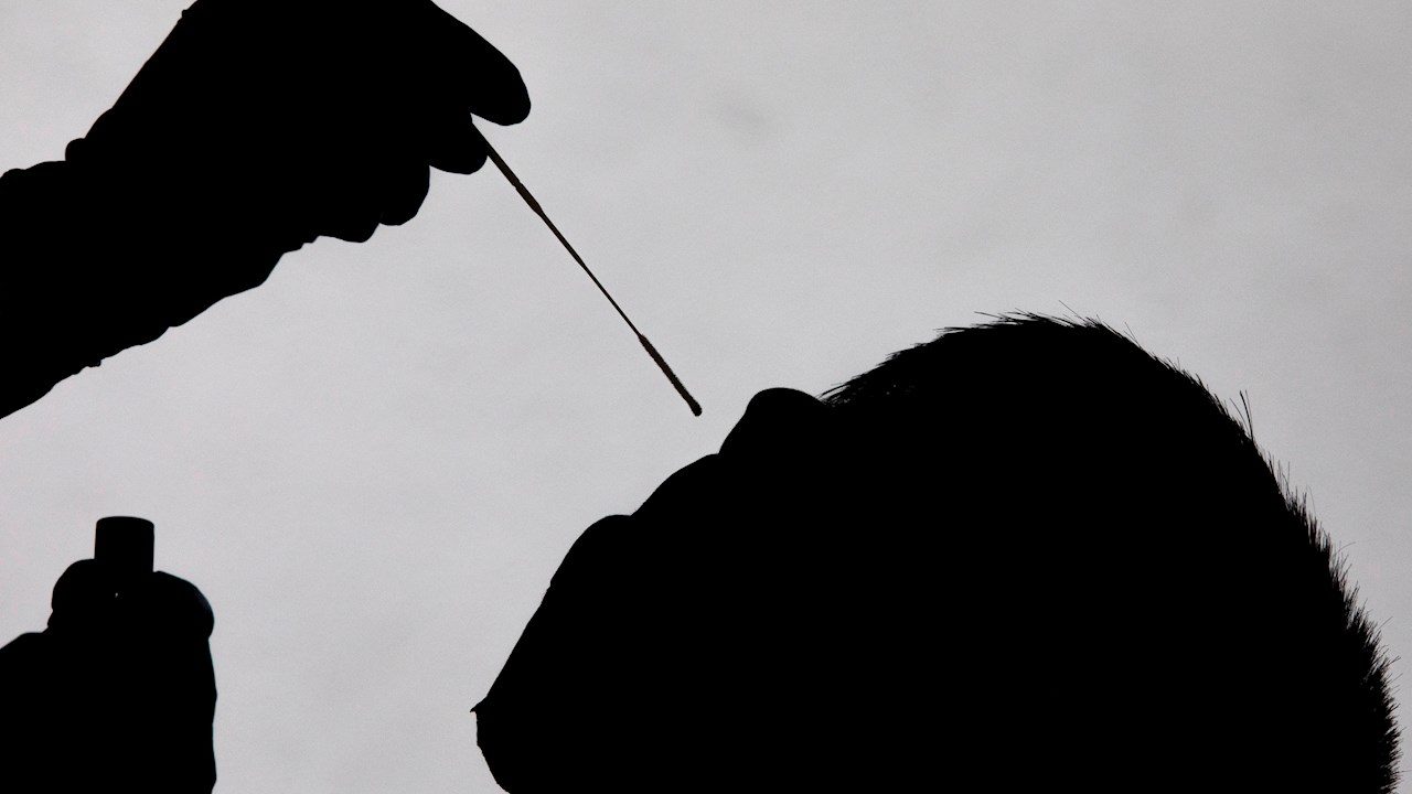 China elimina la obligación de pruebas Covid-19 para viajeros