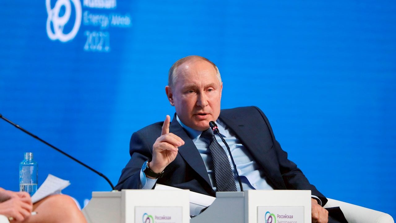 Putin insta a crear mecanismos globales para equilibrar mercado energético