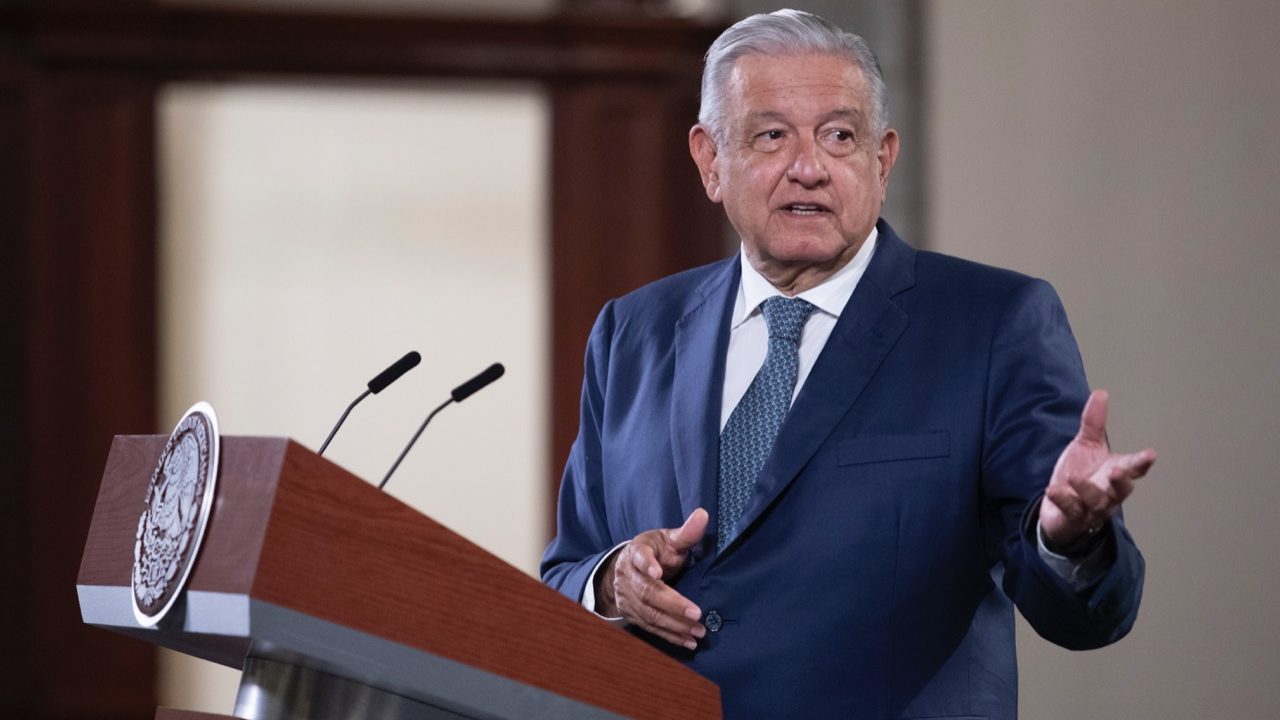 Legisladores decidirán si están con los ciudadanos o con las empresas con intereses creados: AMLO