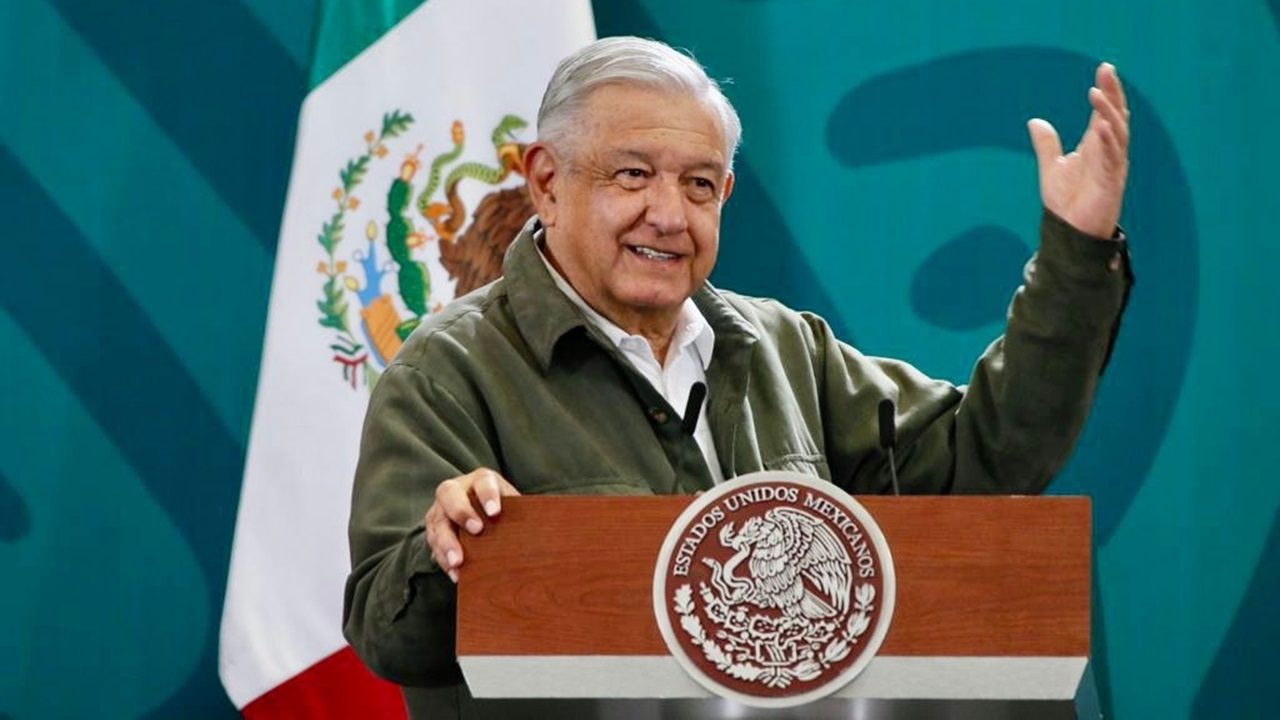 ‘Amor y paz’, responde AMLO a Aznar tras burla sobre perdón