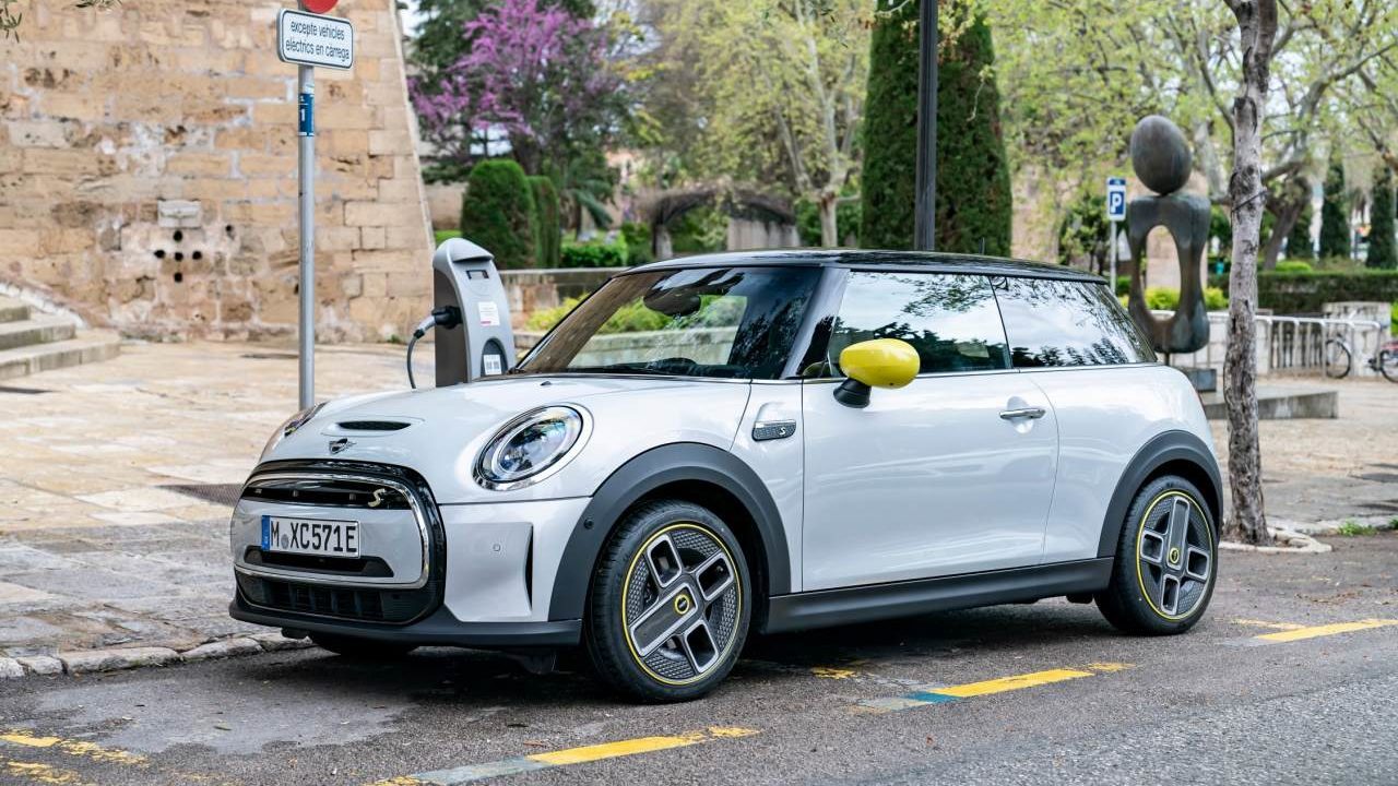 BMW retira del mercado mundial los modelos Mini Cooper SE eléctricos por esta razón