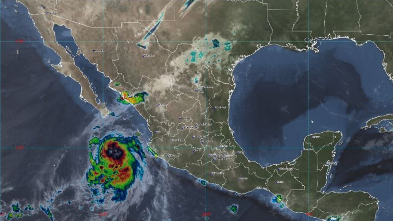 SMN declara alertas en 55 municipios por el huracán Pamela