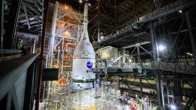capsula Orion Artemis misión luna SLS