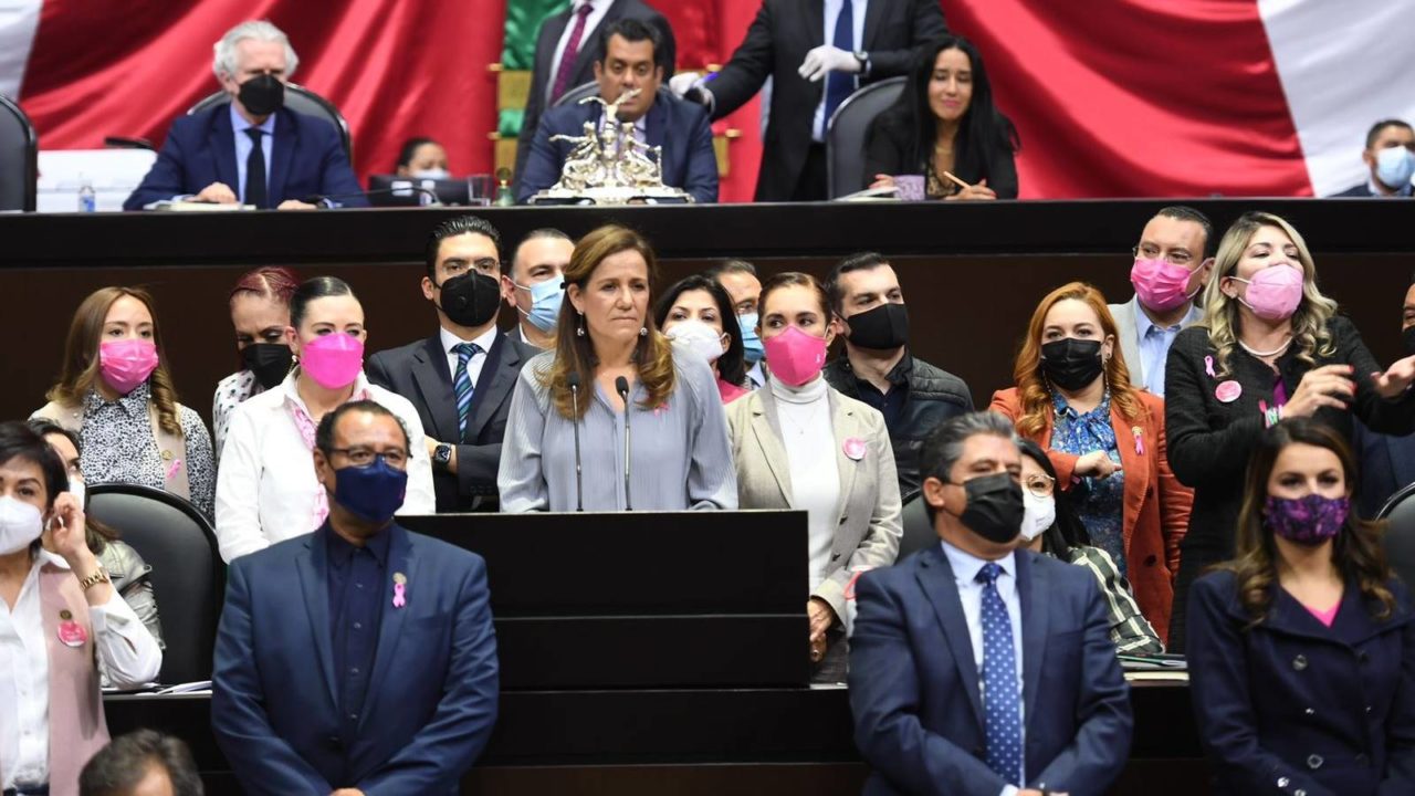 Oposición acusa violencia de género contra Margarita Zavala; morenistas lo niegan