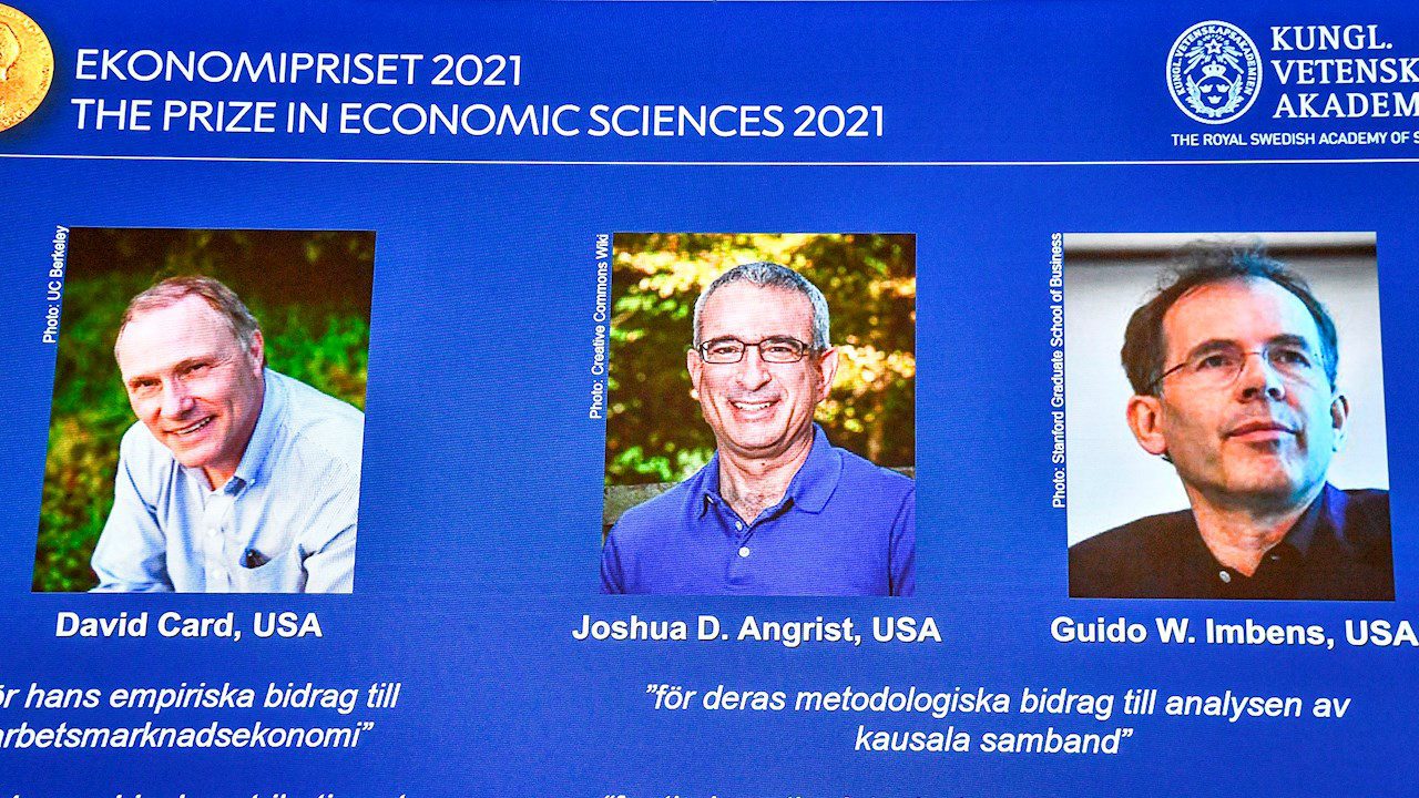 Pioneros en experimentos naturales ganan el premio Nobel de Economía 2021