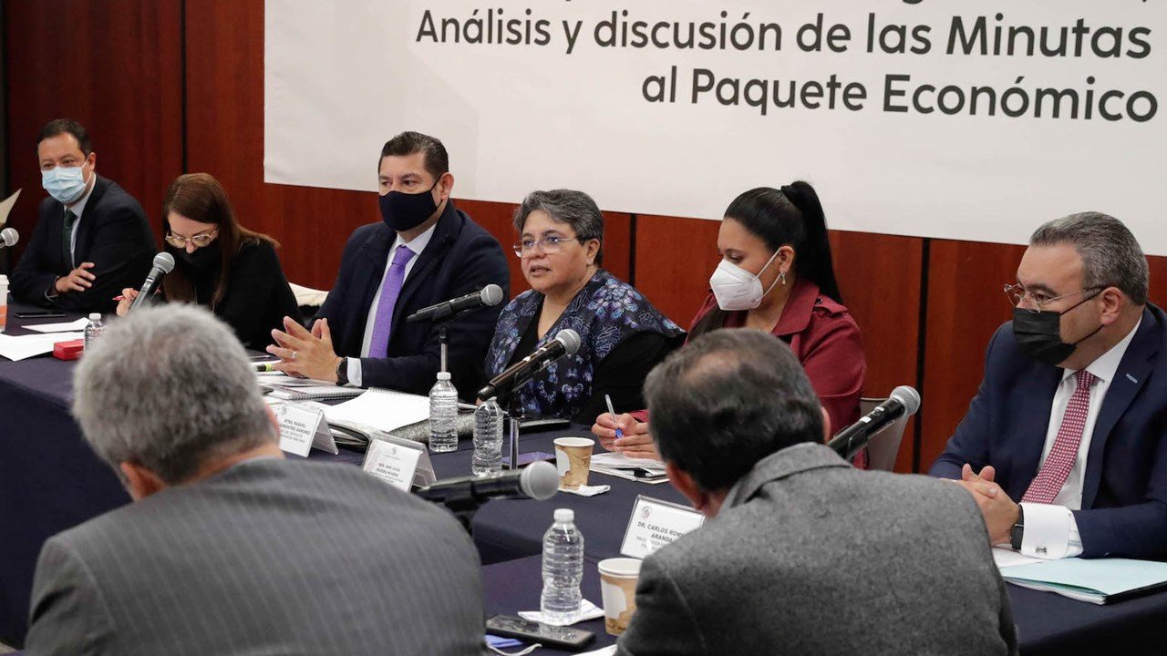 Límites a deducciones por donativos sólo afectarán a 7 personas de una familia: SAT