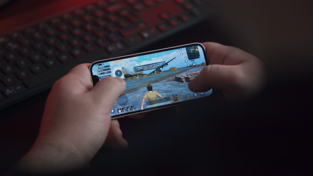 Financian compañías de armas a desarrolladores de videojuegos: Ebrard